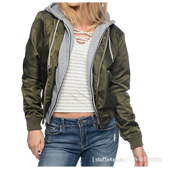 [ SOLD ] TRILLIUM Mika Olive Bomber Jacket; SM - Picture 1 of 4